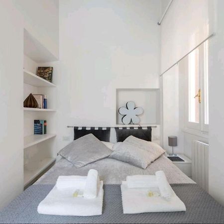 Spanish Modern Apartament ローマ エクステリア 写真