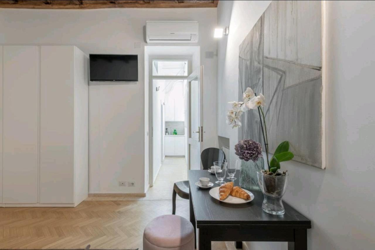 Spanish Modern Apartament ローマ エクステリア 写真